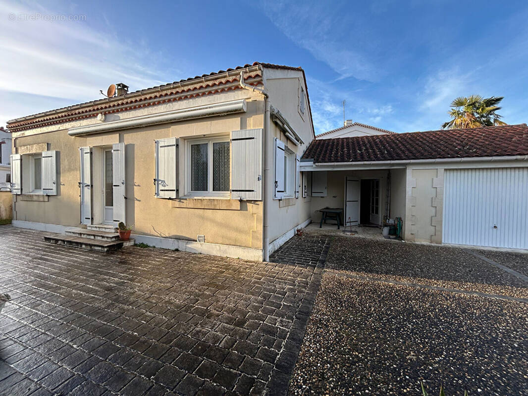 Maison à SAINT-GEORGES-DE-DIDONNE