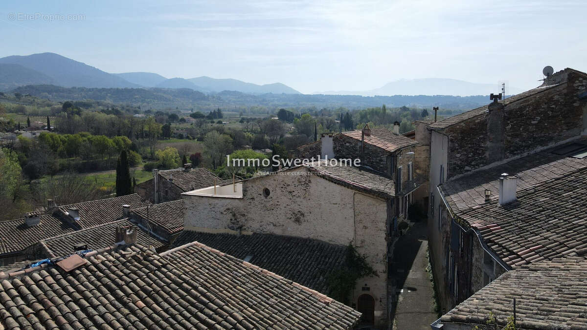 Maison à MIRABEL-AUX-BARONNIES