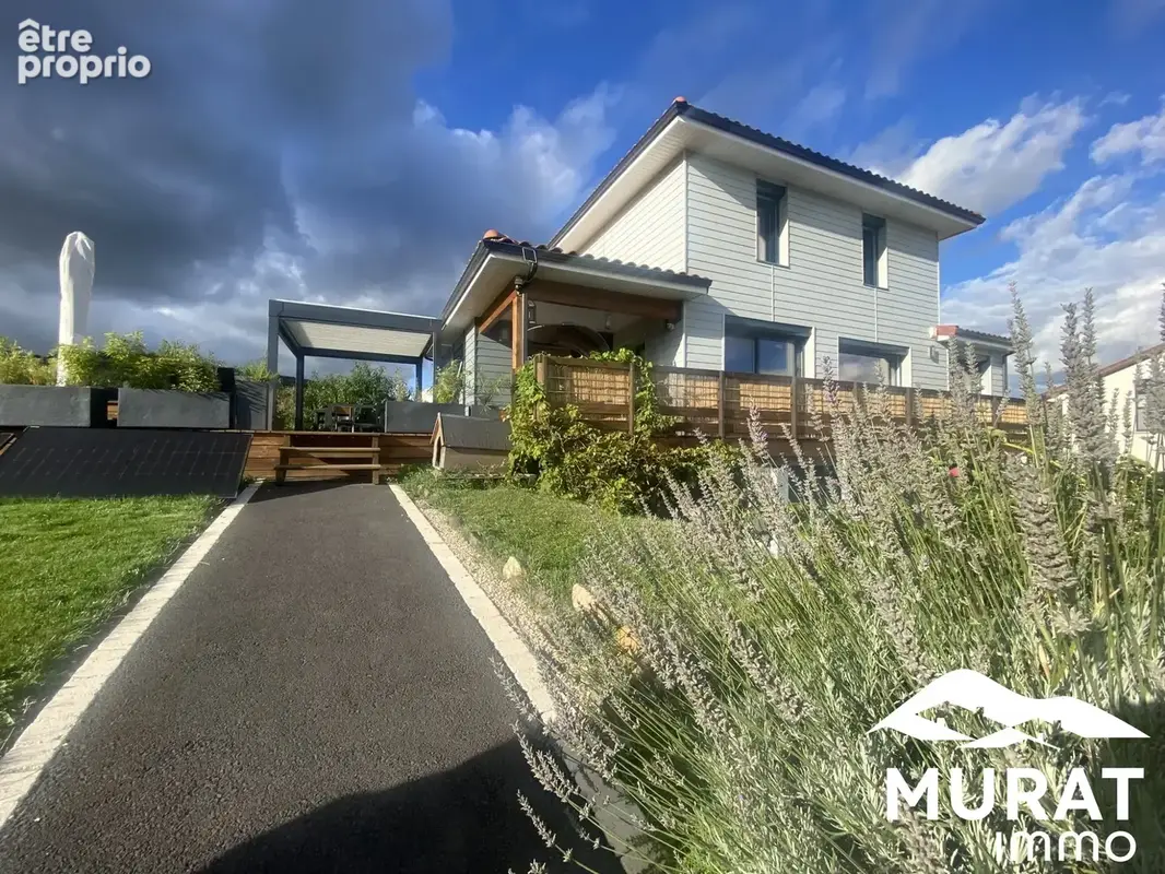 Maison 6 pièces 135 m² à vendre à Ludesse (63320) - photo 2