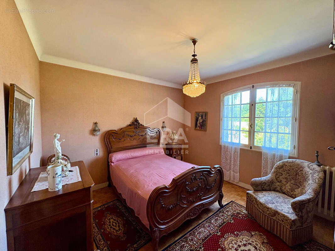 Maison Pineuilh 7 pièces, 180 m2 habitable, 5 chambres, garage,  à pied de la ville et de la gare - photo 14