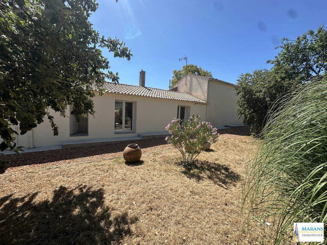 Maison 126 m² à Vouille-Les-Marais  - photo 9