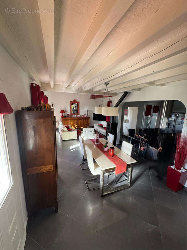 Maison à MOUSSOULENS