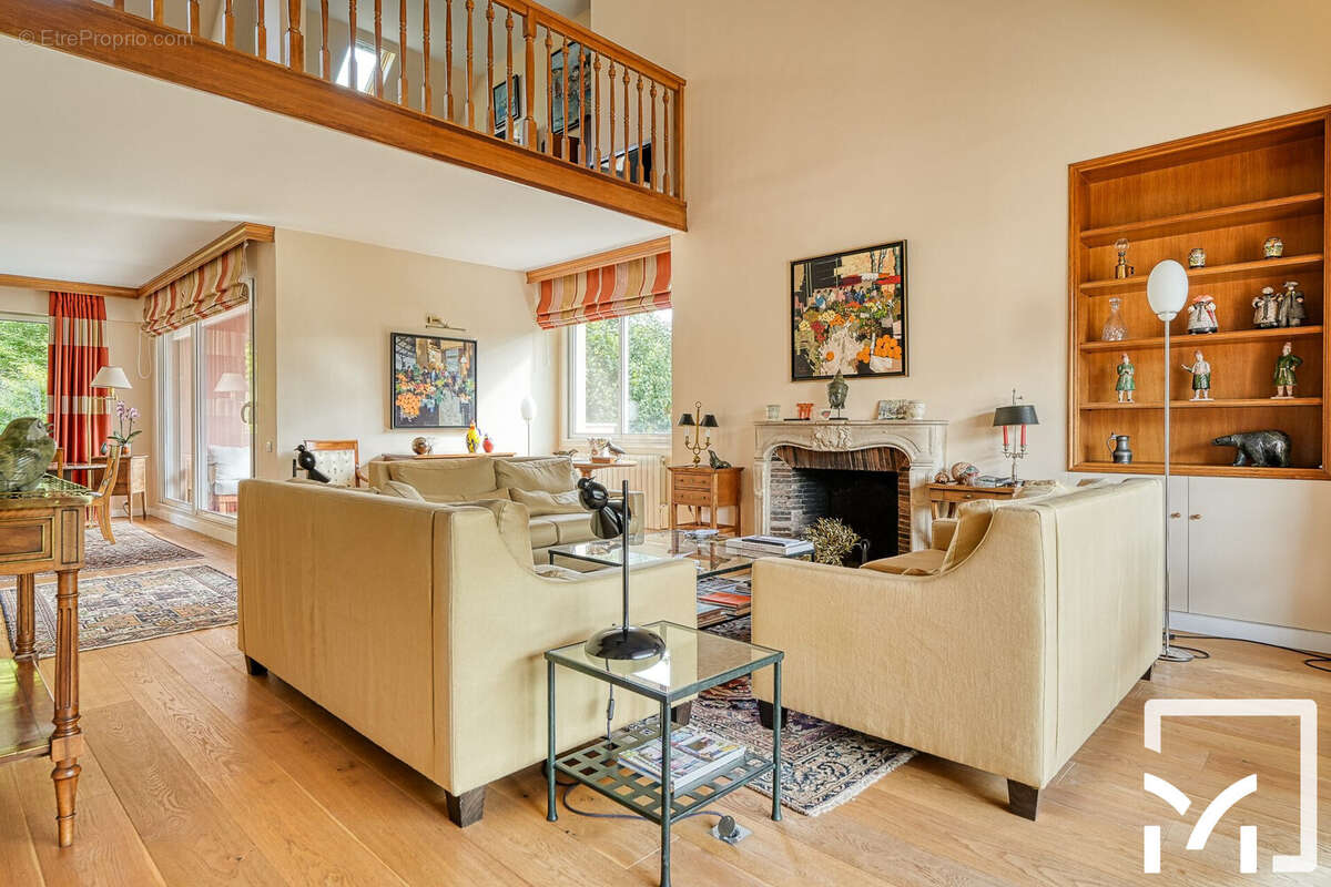 Appartement à LOUVECIENNES