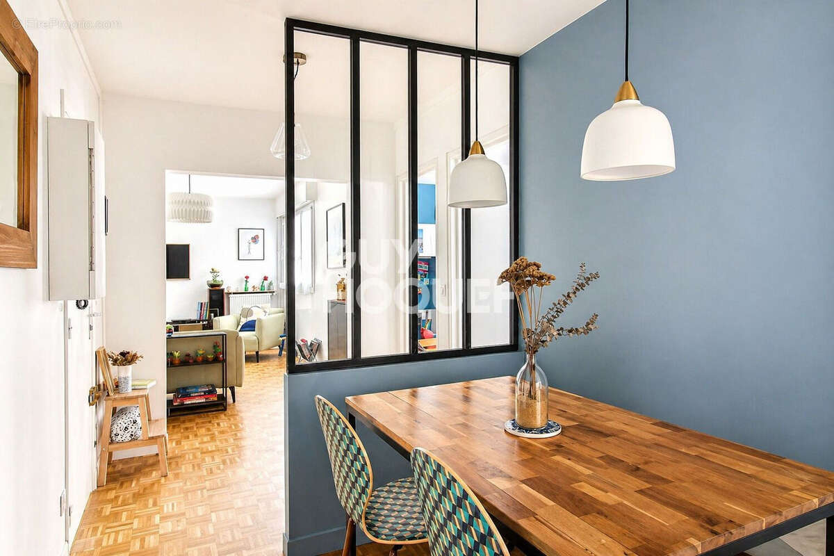 Appartement à PARIS-14E