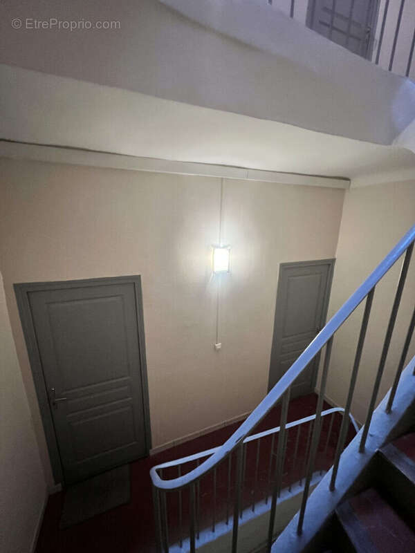 Appartement à MARSEILLE-5E