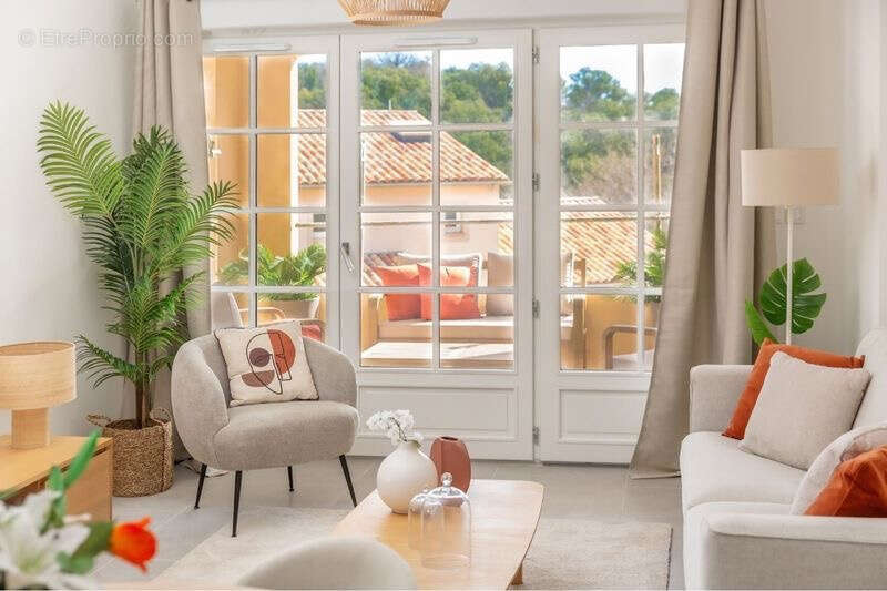 Appartement à GRIMAUD