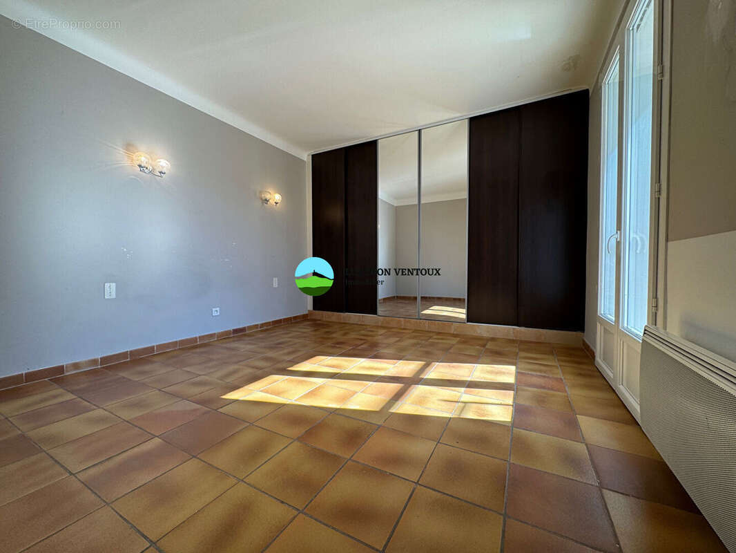 Maison à PERNES-LES-FONTAINES