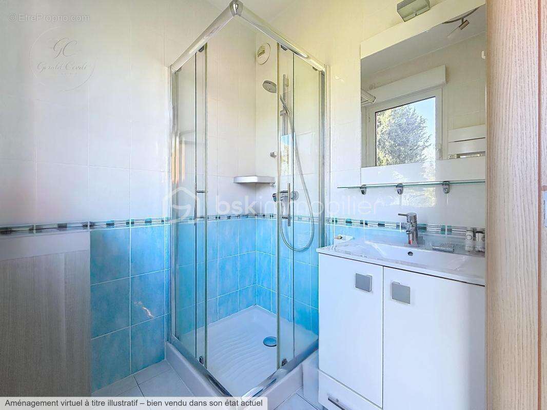 Appartement à MANDELIEU-LA-NAPOULE