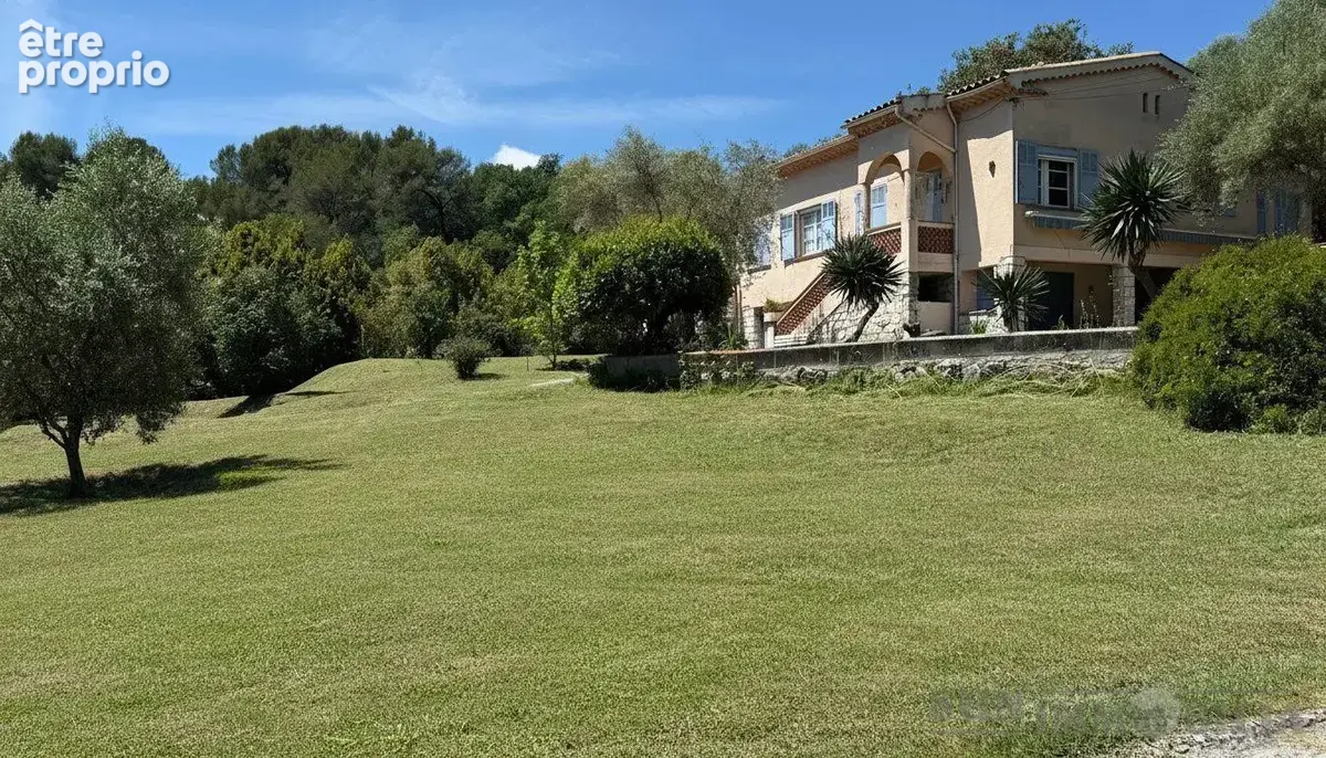 Maison 110 m² à Vence  - photo 2