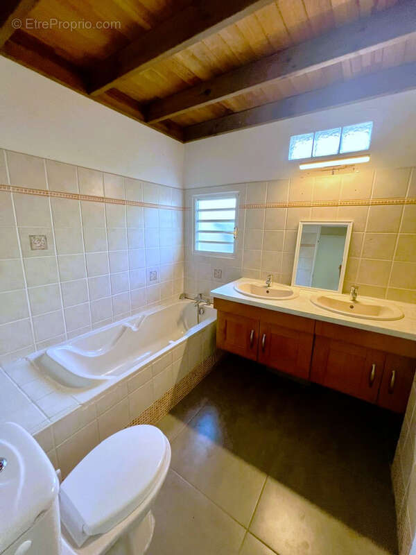 Maison à SAINT-FRANCOIS