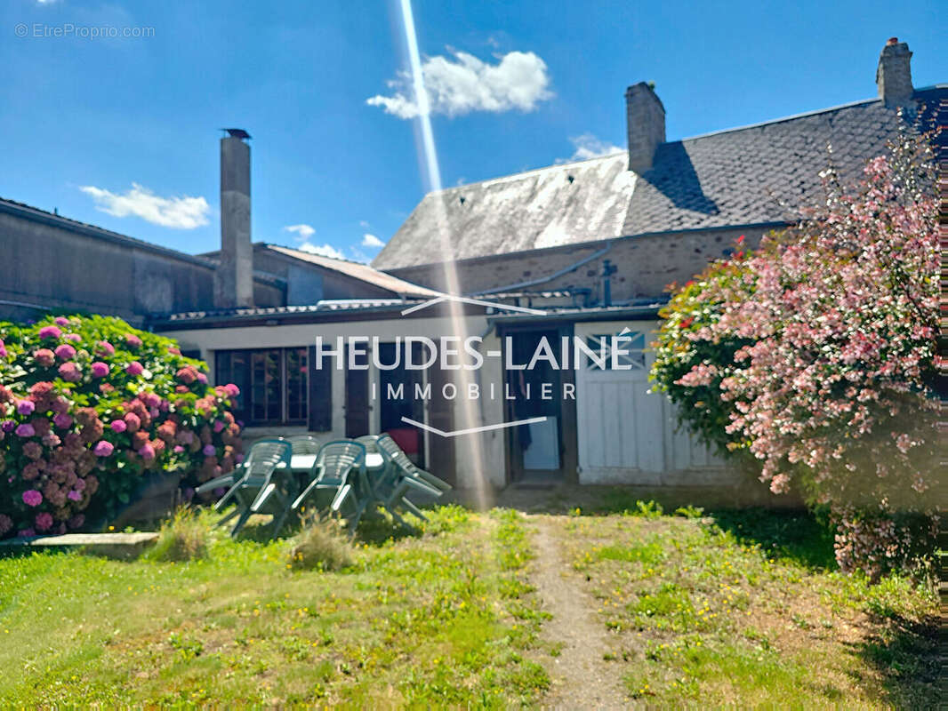 Maison à MARCEY-LES-GREVES