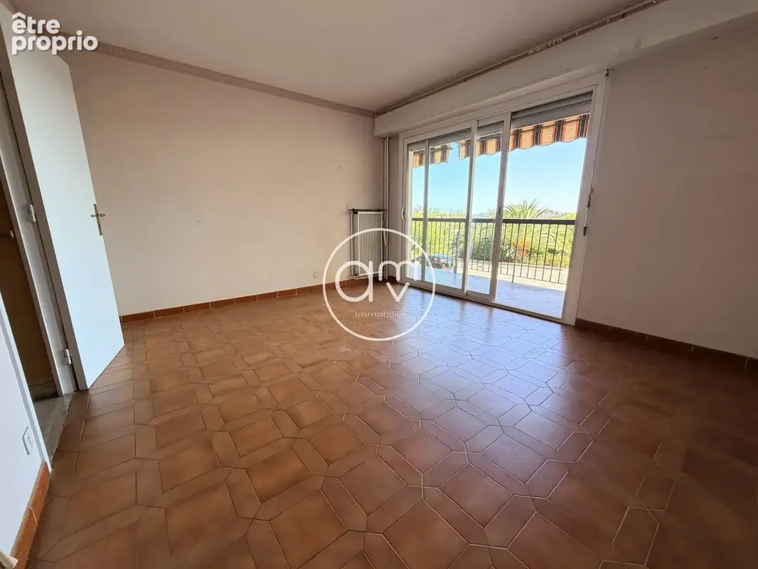 Appartement T4 sur les hauteurs de TOULON avec terrasse, stationnement et cave - photo 8