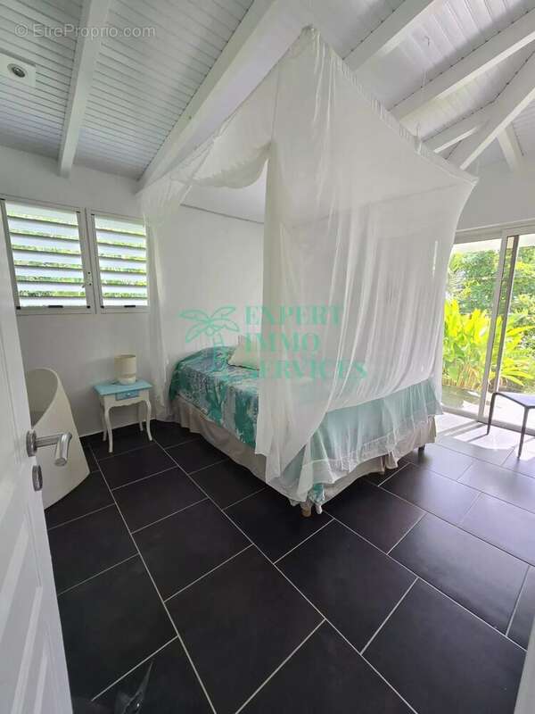 Maison à GRAND-BOURG