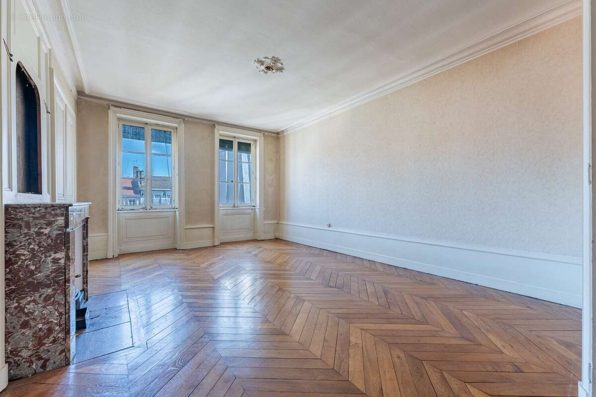 Appartement à LYON-6E