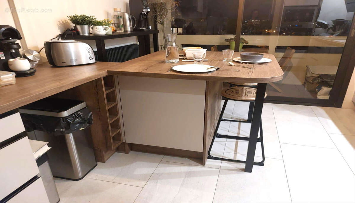 T4/5 en dernier étage Parc DESSUARD 13012 Marseille n°1 - Appartement à MARSEILLE-12E