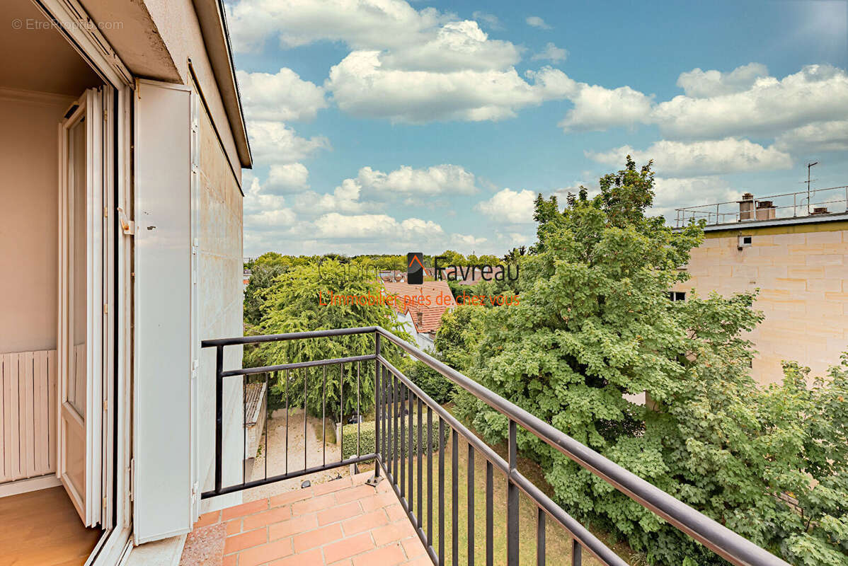 Appartement à L&#039;HAY-LES-ROSES