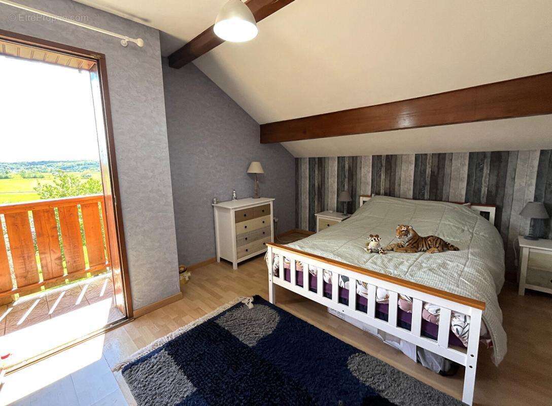 Vue exceptionnelle & esprit chalet : villa atypique à AROMAS - photo 7