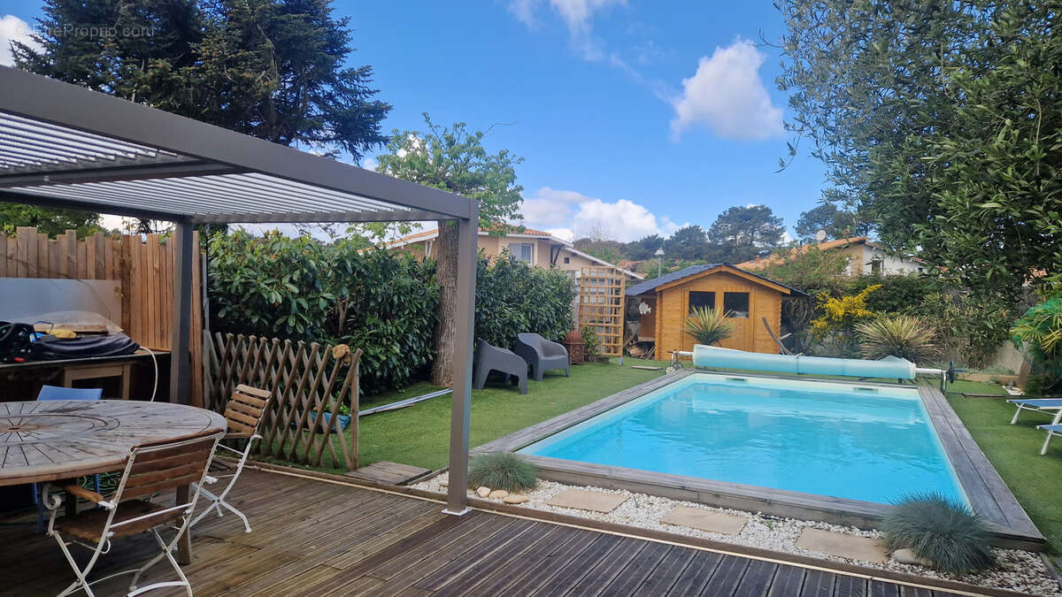 Maison à GUJAN-MESTRAS