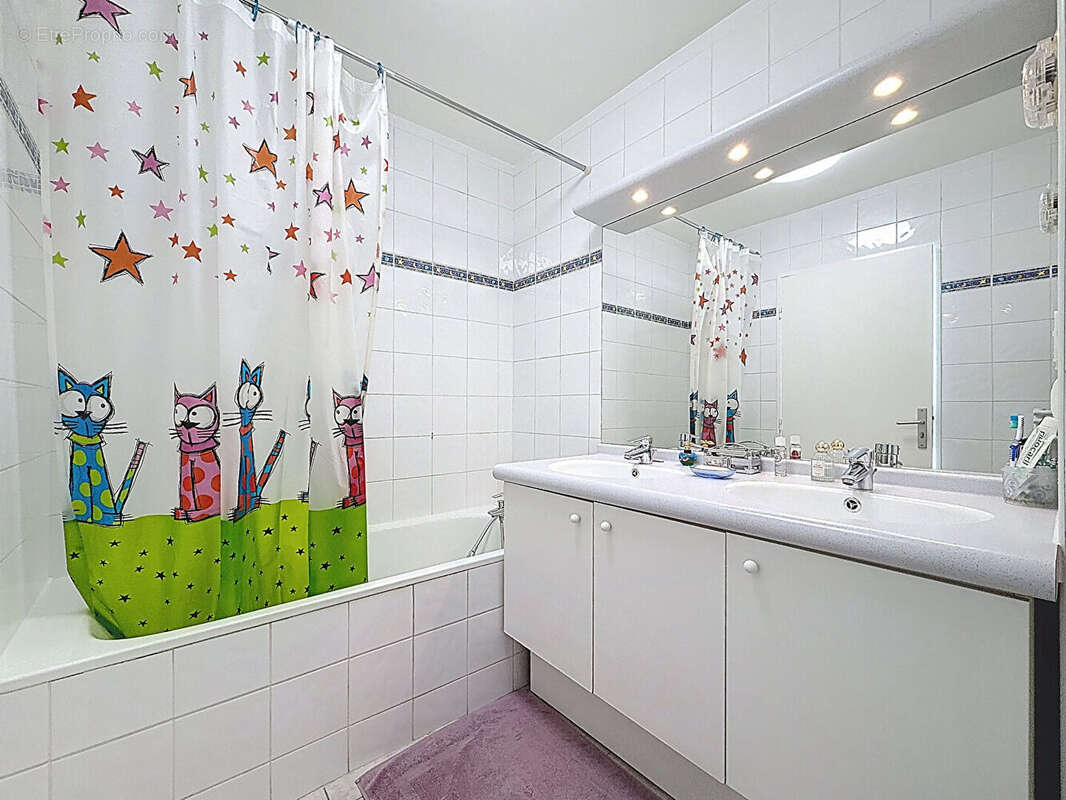 Appartement à MARSEILLE-12E