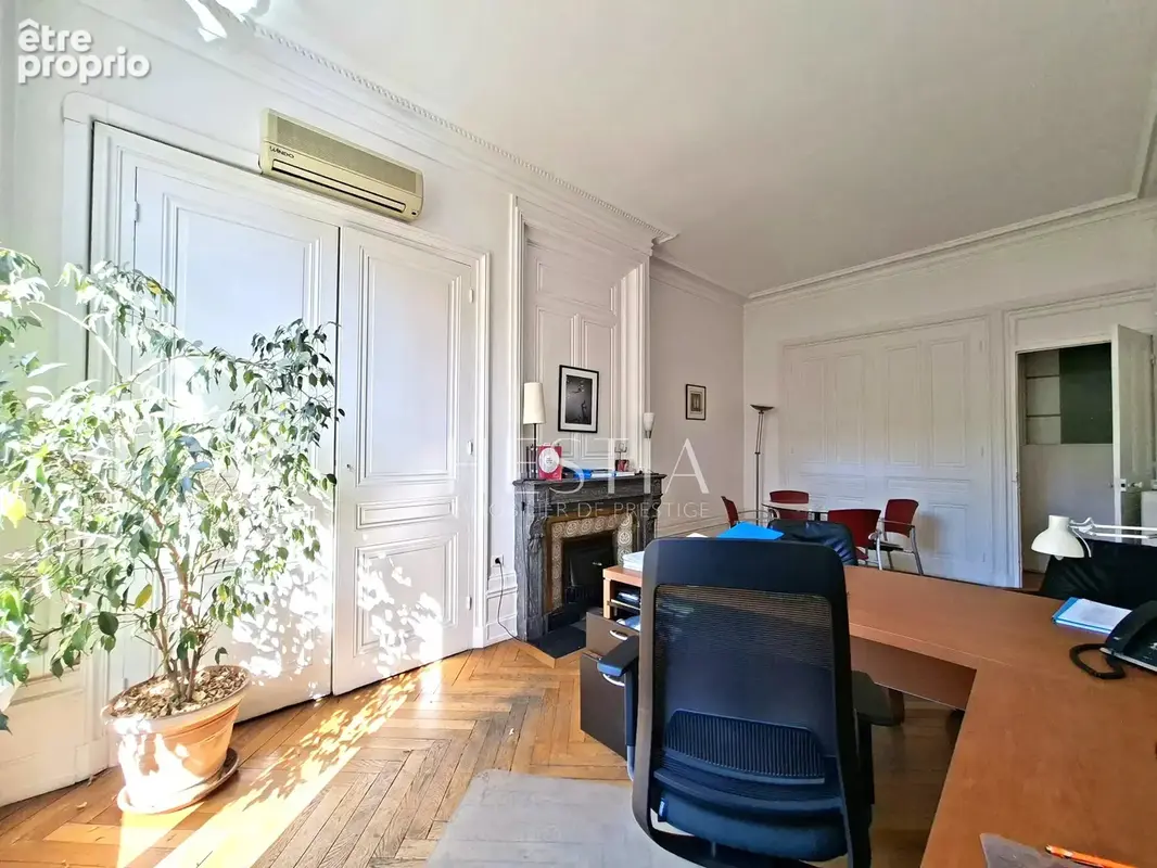 Vente T8 - Préfecture - 243 m² avec possibilité de division - photo 6