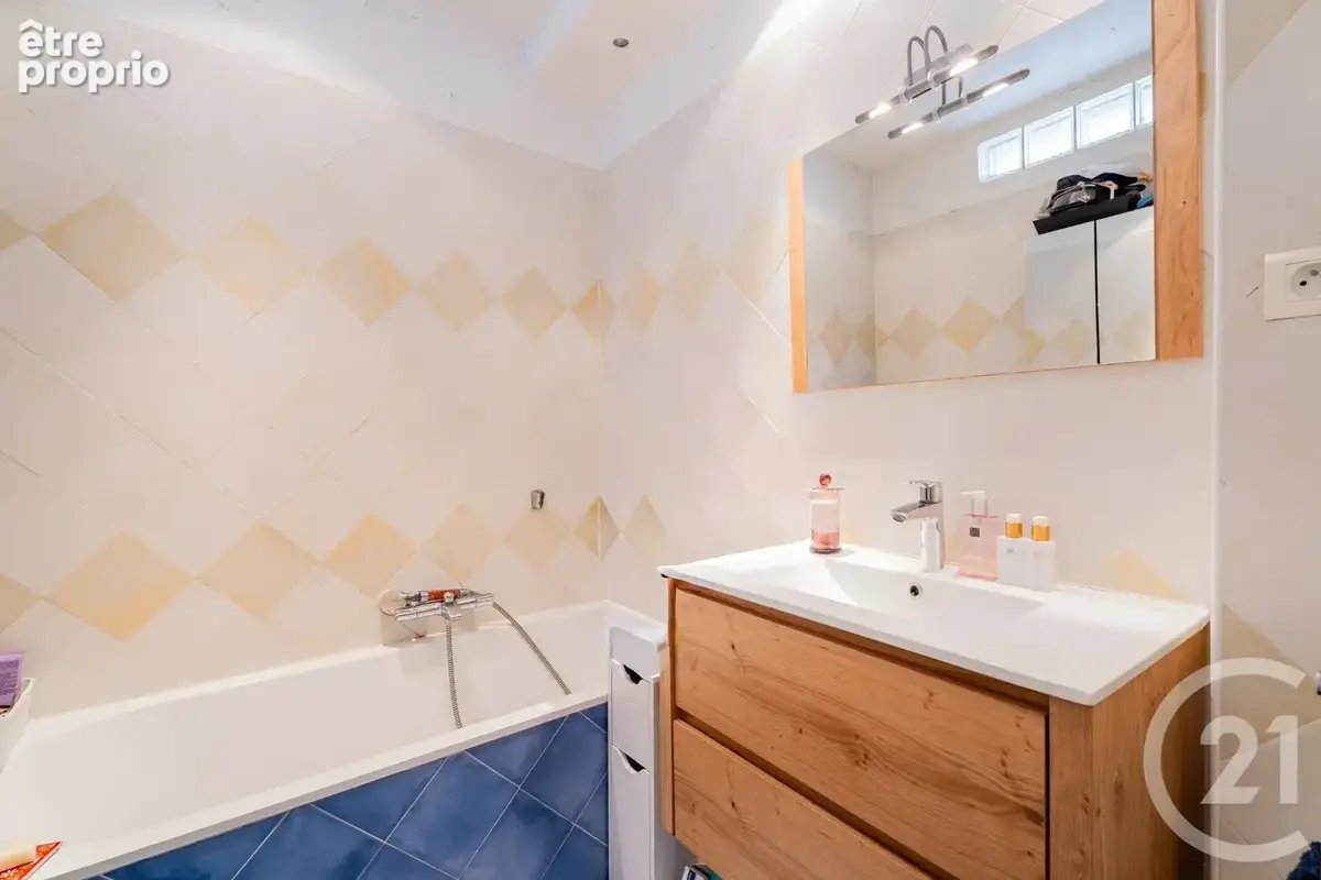 Appartement 3 pièces 63 m² à vendre à Nice (06000) - photo 10