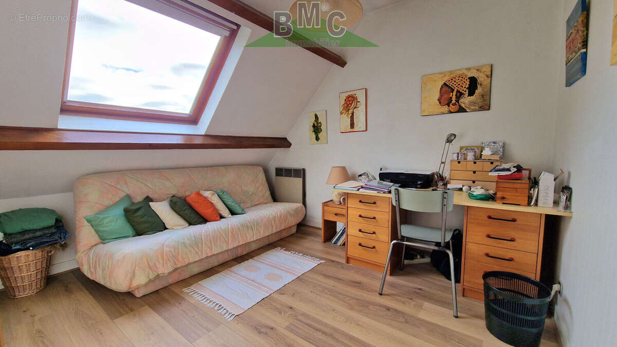 Maison à MONTIGNY-LES-CORMEILLES