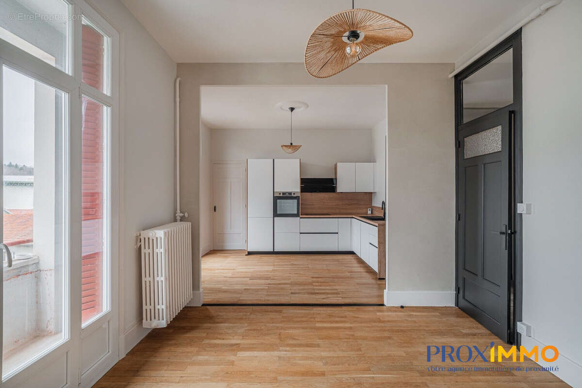 Appartement 78 m² à Voiron  - photo 4