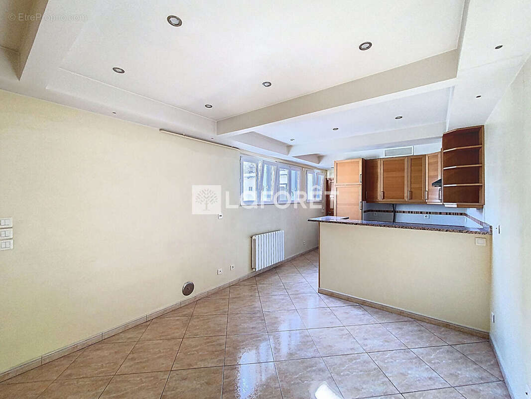 Appartement à SURESNES