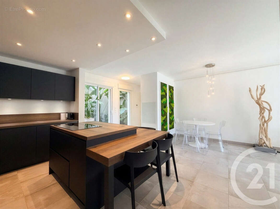 Appartement à VALBONNE