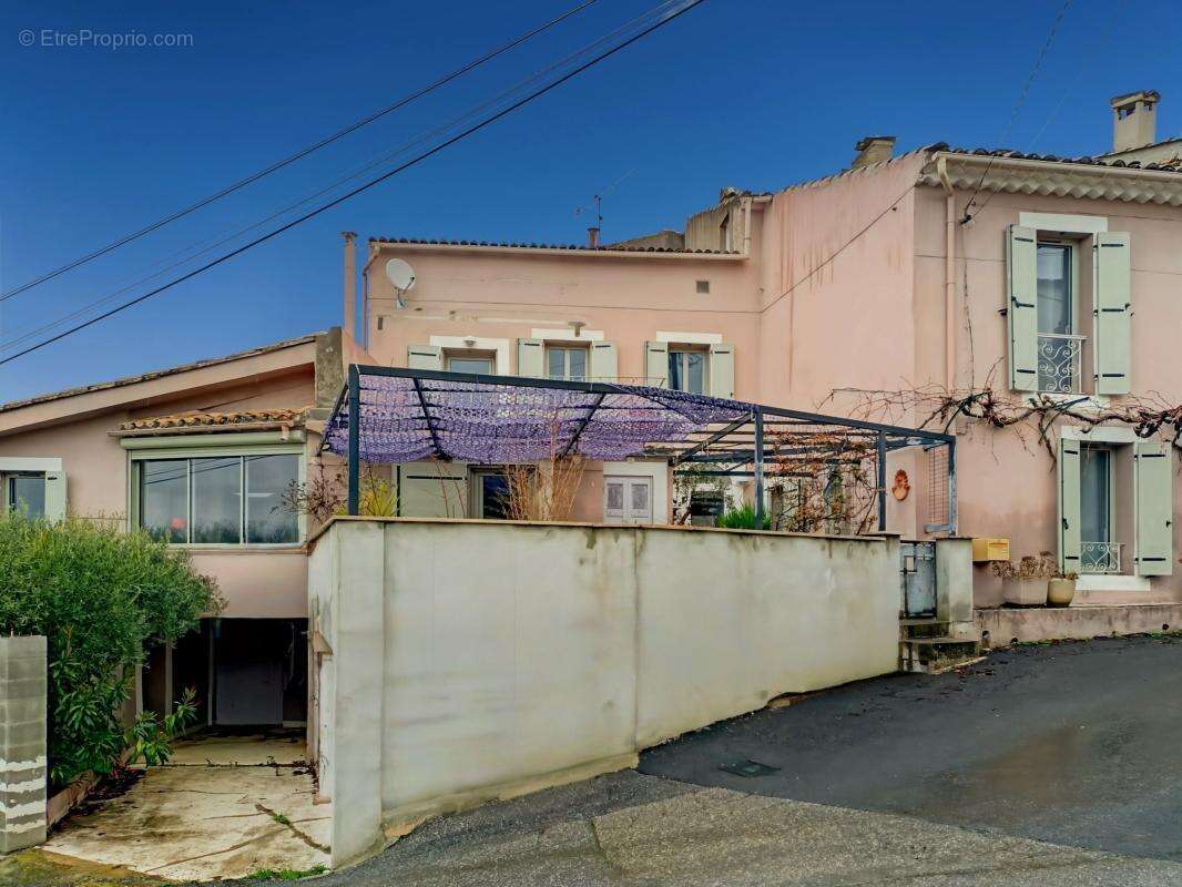 Maison à LES MEES