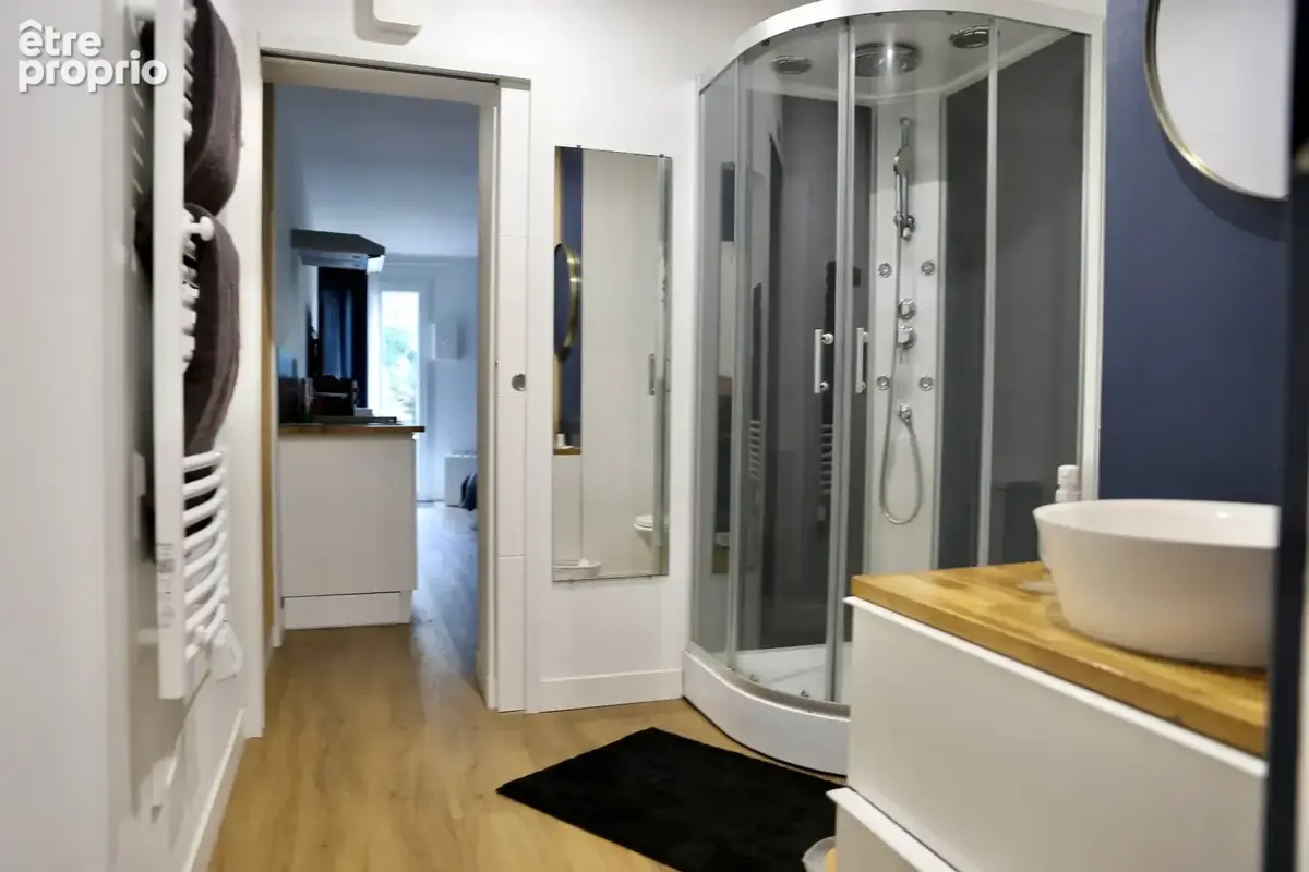 A vendre à Villers-Allerand une maison 160m2 : 5 chambres ; deux studios indepandants 35m2 et 55m2 ; - photo 9