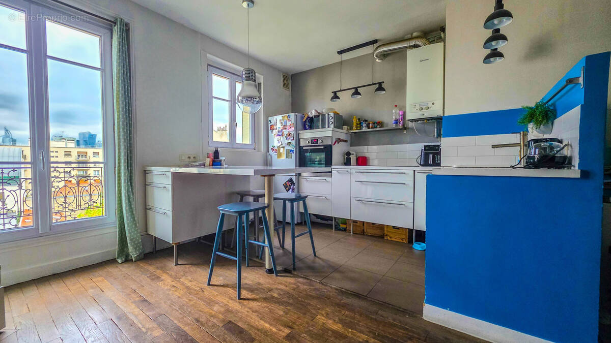 Appartement à LA GARENNE-COLOMBES