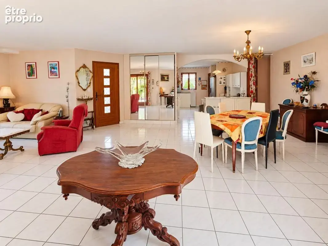 Maison à vendre 8 pièces AUBIERE (63) - photo 2