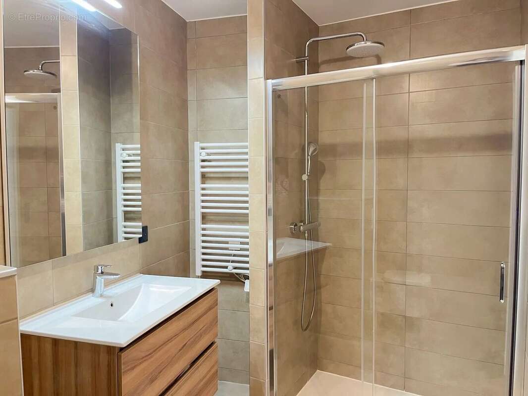 Appartement à VENCE