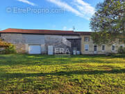 Maison à MONTPON-MENESTEROL