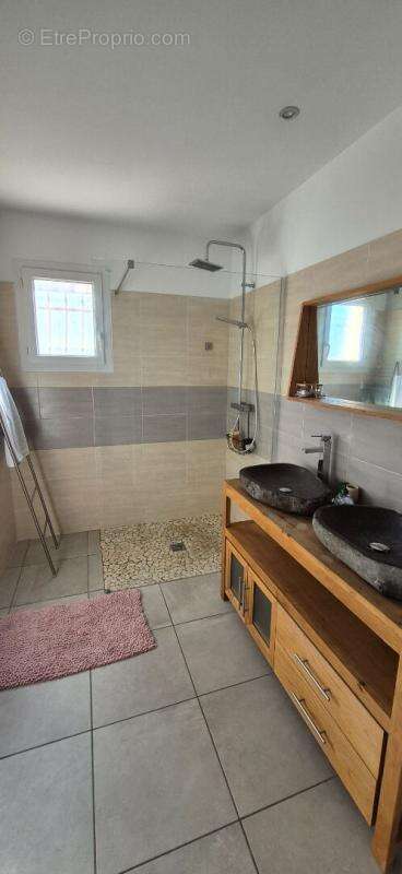 Maison à SAINT-GENIES-DE-COMOLAS