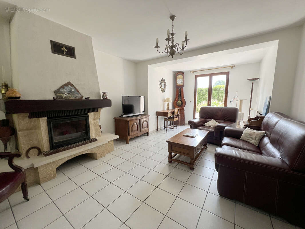 Maison à LA QUEUE-EN-BRIE