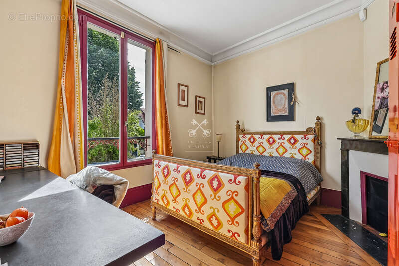 Maison à MAISONS-ALFORT