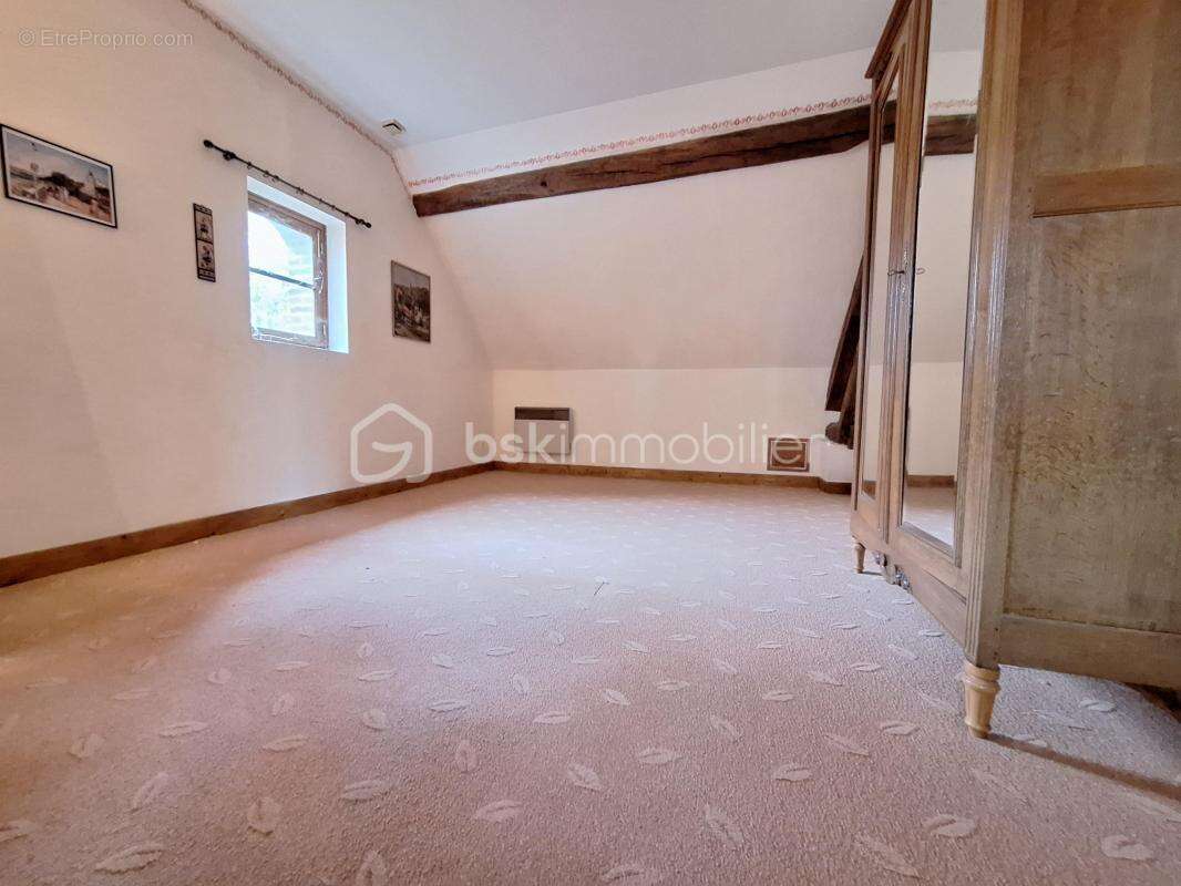 Maison à NEUVY-EN-SULLIAS