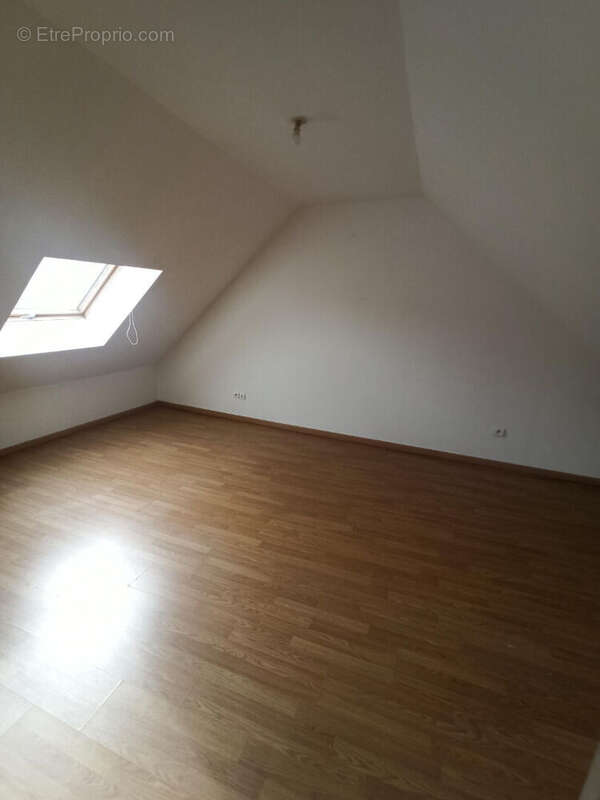 Maison à BRUAY-LA-BUISSIERE