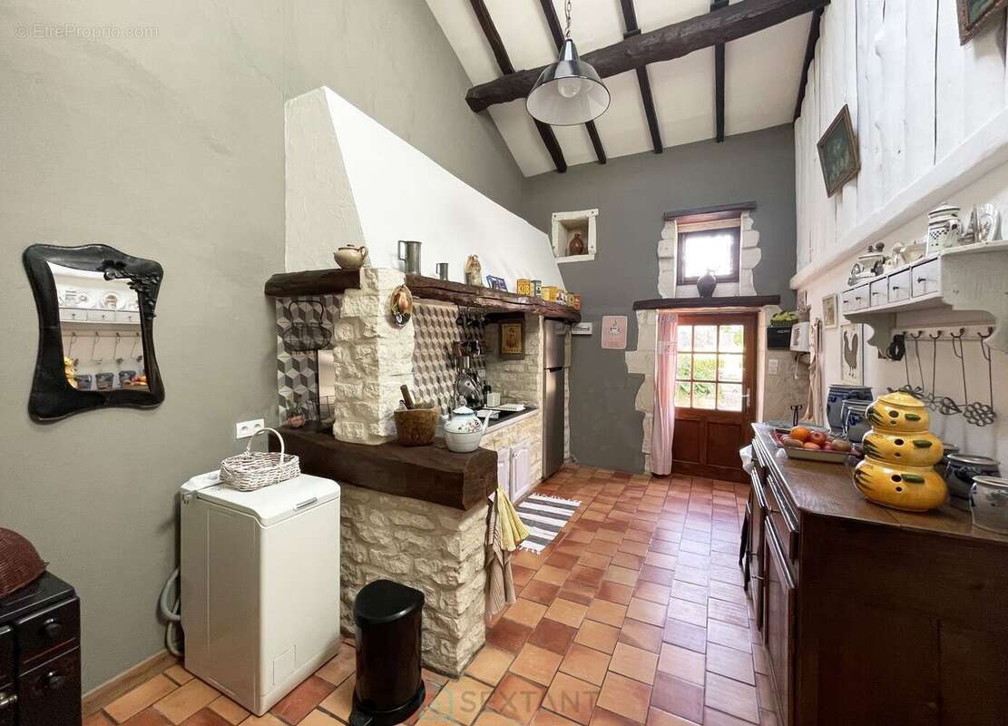 Jolie maison de village avec un jardin de 810 m² et 1 390 m² de bois - photo 8