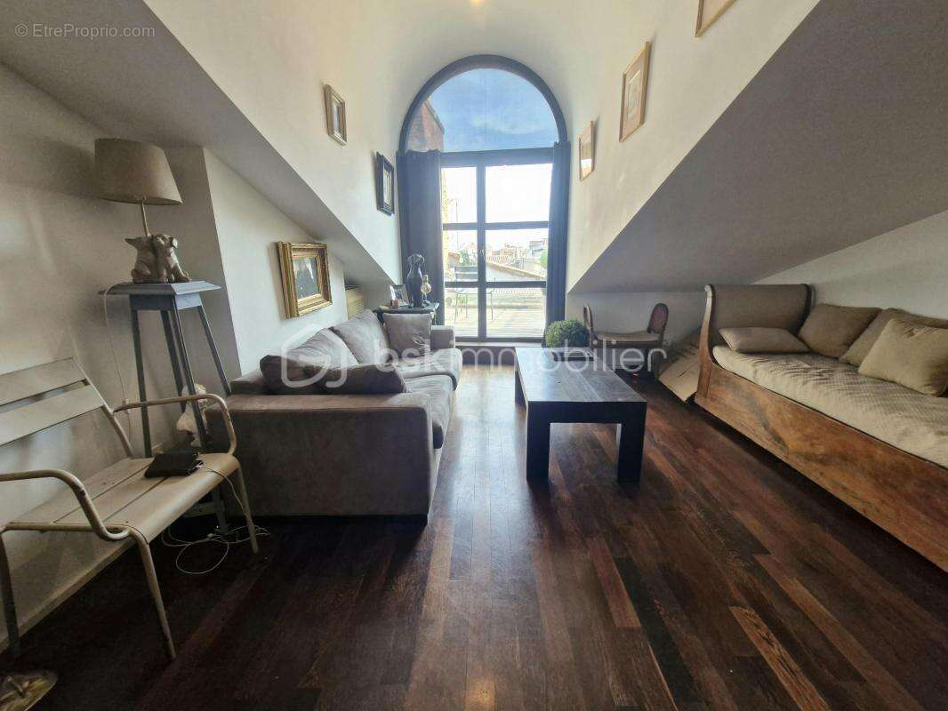 Appartement d'exeption,4e et dernier étage, calme, climatisé, terrasse de 11 m2, vue sur les toits, au cœur des Carmes - photo 2
