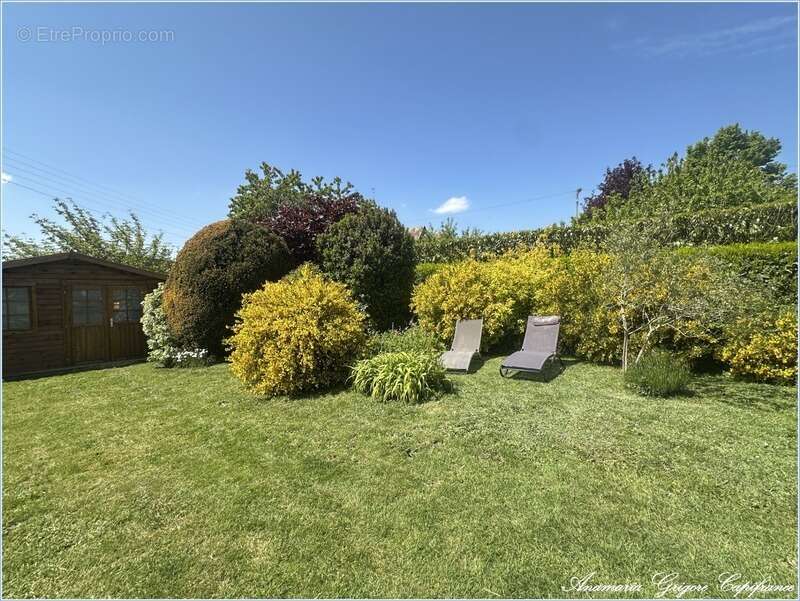 A vendre au centre de Landelles (28190) - longère rénovée de 165 m², 4 chambres, terrain clos de 900 m² - photo 21
