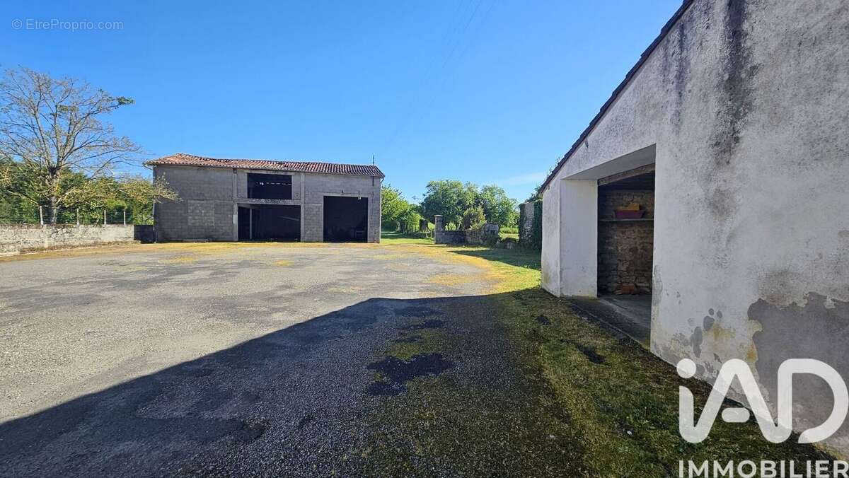 Maison 115 m² à Juille  - photo 3