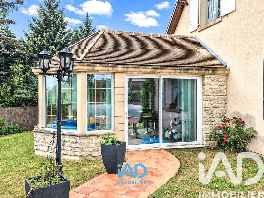Maison 237 m² à Perdreauville  - photo 5