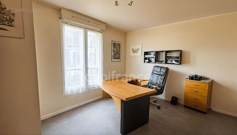 Appartement à SAINT-CYR-L'ECOLE