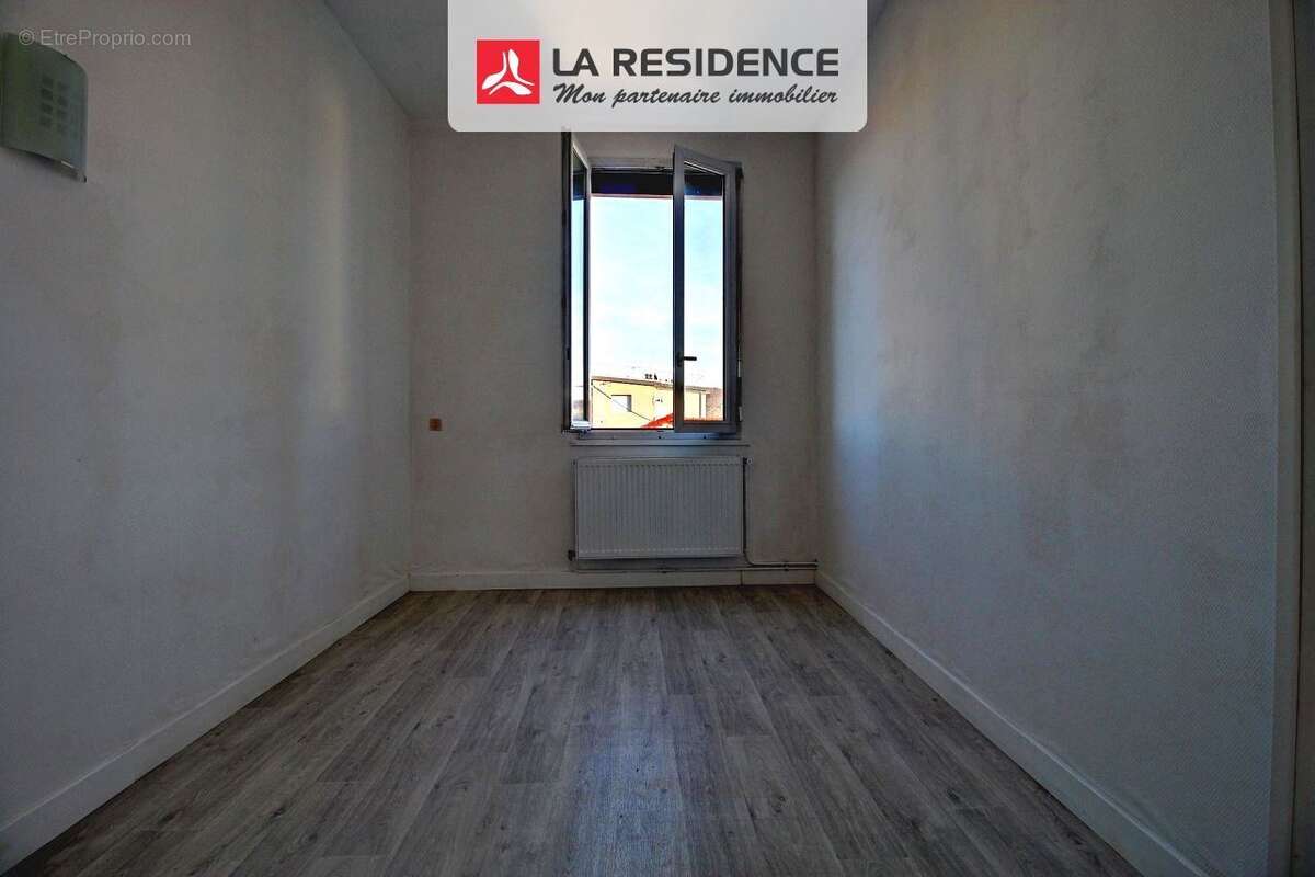 Maison à SAINT-ETIENNE-DU-ROUVRAY