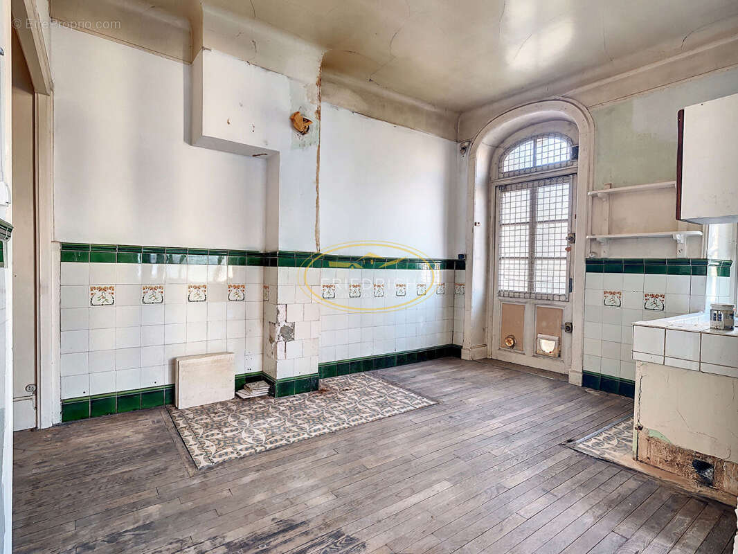 Belle maison de maitre - centre ville - photo 13