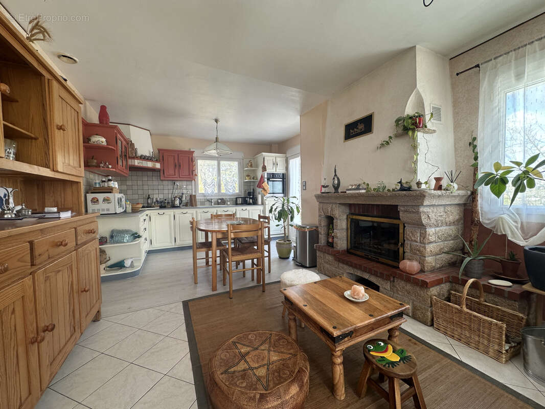 Maison à LA CHAPELLE-SUR-OUDON