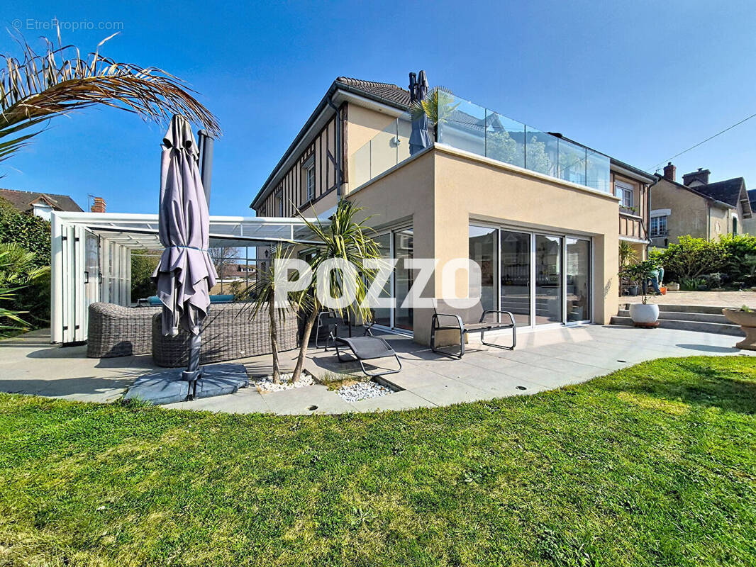 Maison à OUISTREHAM